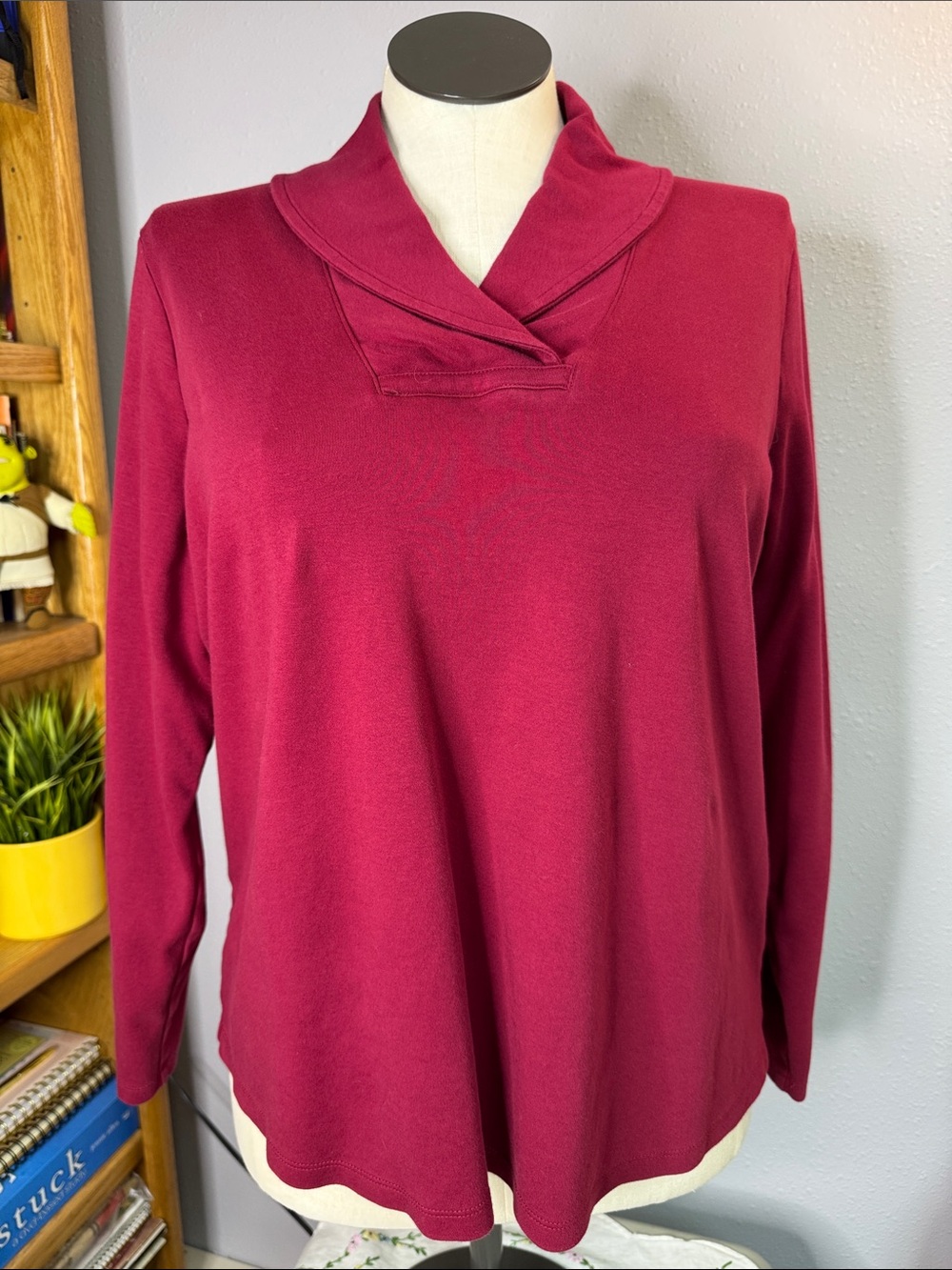 LL Bean Women's Long-Sleeve V-Neck Pullover Top - Wine
